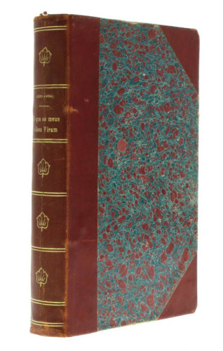 Lote 53 - O QUE OS MEUS OLHOS VIRAM … NOS HOMENS, NAS MULHERES, NAS COISAS, LIVRO - Por João Ameal. Editora: Coimbra, 1919. Dim: 19x13 cm. Encadernação em meia pele com ferros a ouro na lombada. Conserva a capa de brochura. Com assinatura de posse. Nota: