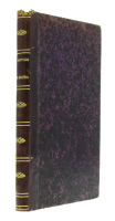 Lote 110 - A MANTILHA DE RENDA (COMÉDIA EM VERSO), LIVRO DO SÉC XIX - Por Fernando Caldeira. Editora: Typographia do Diário da Manhã, Lisboa, 1880. Dim: 19x12,5 cm. Encadernação em meia pele com ferros a ouro. Nota: lombada e pastas cansadas