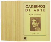 Lote 217 - CADERNOS DE ARTE, COLECÇÃO - 10 Vols. (Donº 1 ao nº 10). Conjunto com valo de € 100. Por Diogo de Macedo. Lisboa, 1951. Dim: 25x18 cm. Encadernação de capa de brochura. Profusamente ilustrados. Nota: exemplares bem estimados. Consultar valor in