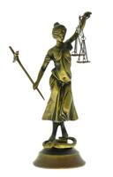 Lote 67 - DEUSA DA JUSTIÇA - Escultura (datada de 1950s) em bronze maciço e cinzelada representando Deusa Témis da Justiça. Trabalho minucioso. Dim: 24 cm