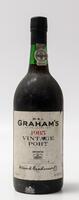 Lote 15 - PORTO GRAHAM'S VINTAGE 1985 - Garrafa de Vinho do Porto, Vintage 1983, engarrafado em 1987, W&J Graham's (750ml-20%vol). Nota: idêntica à venda por € 45,5. Consultar valor indicativo em https://tinyurl.com/kfjxsu