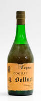 Lote 148 - COGNAC H. BALLUET - Garrafa de Cognac H. Balluet, Neuvicq-le-Château (700ml-40%vol). Nota: apresenta perda