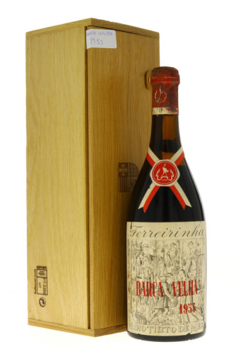 Lote 2 - BARCA VELHA 1953 - Rara garrafa de Vinho Tinto, Barca Velha, Colheita 1953, Ferreirinha, (750ml). Nota: vinho Barca Velha do ano de 1953 não se encontra à venda no mercado. Garrafas deste ano transaccionam-se por € 3.000. Consultar valor indicati