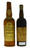 Lote 49 - GARRAFAS DIVESAS - Conjunto de 2 garrafas sendo 1 garrafa de Vinho da Madeira, Verdelho 1905 V.O.R., Medium Dry, D'Oliveiras, (750ml) e 1 garrafa de Vinho Generoso, Reserva Particular, Colheita de 1917, S. Ventura & Filhos, Lisboa-Aldegalega, (7 - 2