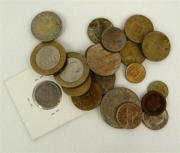 Lote 219 - Vinte e três moedas da Republica Portuguesa de vários valores e datas
