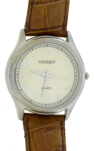 Lote 11 - CHARIOT, RELÓGIO DE PULSO - Caixa em aço com 42 mm e bracelete em pele. Movimento de quartzo. Mostrador com numeração árabe. Nota: a funcionar mas com a pilha fraca