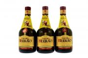 Lote 1277 - Três garrafas de Licor Beirão