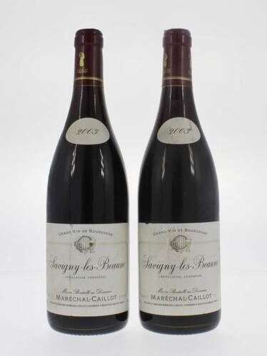 Lote 1288 - Duas garrafas de vinho tinto da Região de BOURGOGNE - FRANCE, da marca SAVIGNY-LES-BEAUNE MARÉCHAL-CAILLOT, 2003