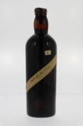 Lote 1441 - Garrafa de vinho da Madeira, Colheita de 1820, apresenta perda, rolha em mau estado