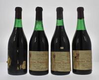 Lote 1468 - Quatro garrafas de vinho tinto da Região do DOURO, da marca RESERVA ESPECIAL - CASA FERREIRINHA, colheita seleccionada 1974. Á venda em sites da especialidade com P.V.P. de 98,00€ (cada garrafa) - www.garrafeiranacional.com. Nota: Apresenta pe