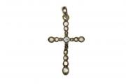 Lote 2198 - Cruxifixo antigo (Séc.XIX) em ouro português contrastado, cravejado com 12 diamantes em talhe rosa e um brilhante em talhe antigo. Altura 2,5cm. Peso: 0.7g. Nota: falta de 2 diamantes