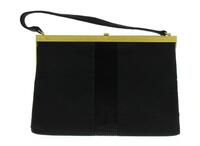 Lote 457 - LOEWE, CARTEIRA DE SENHORA VINTAGE - Em cetim preto com fecho dourado. Dim: 19x27 cm