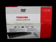 Lote 16 - Leitor de DVD da marca Toshiba modelo SD-270E, com comando e cabo AV, pilhas entrada SCART, AV, lê CD, MPEG4, MP3. Material embalado podendo apresentar falhas ou defeitos.