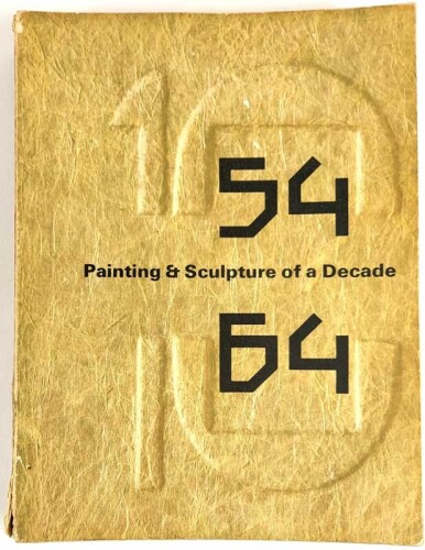 Lote 211 - PAINTING & SCULPTURE OF A DECADE, 1954-1964 - organized by the Calouste Gulbenkian Foundation at the Tate Gallery, London, Shenval Press, 1964. Profusamente ilustrado. Edição revista do catálogo da exposição que teve lugar na Tate Gallery, em L