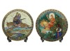 Lote 234 - PRATOS DECORATIVOS VILLEROY & BOC - Conjunto de 2 Pratos de fina porcelana alemã da famosa marca VILLEROY & BOCH da colecção dos Contos de Fada Russos, "The Firebird" e "Vassilissa The Fair" com a reprodução mais fiel possível das ilustrações d