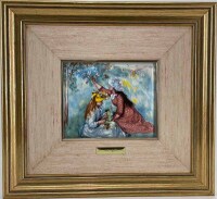 Lote 14 - RENOIR (1841-1919) - Placa de esmalte a fogo à maneira de Limoges, motivo "Jovens Colhendo Flores". Dim: mancha 13x15 cm. Dim: moldura 31x34 cm. Nota: verso da obra com certificado da Galeria El Greco, referindo que pertence à colecção "Mestres 