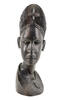 Lote 39 - ARTE TRIBAL AFRICANA, ESCULTURA - Em madeira exótica representando busto de negra. Dim: 34,5 cm. Nota: assinada na base Garara - 3