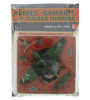 Lote 41 - JUNKERS JU 87 G-1 STUKA, MINIATURA DE AVIÃO - Modelo de Avião e respectiva base identificativa à escala 1:72. Em metal e plástico, pintado a camuflado. Germany. Nota: em blister de origem com sinais de armazenamento. Em bom estado