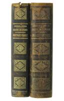 Lote 366 - GRANDE DICCIONARIO CONTEMPORANEO PORTUGUEZ-FRANCEZ - 2 Vols. Por Domingos de Azevedo. Parceria António Maria Pereira - Libraire Editeur, 1918. Conjunto idêntico encontra-se à venda por € 130. Encadernação em meia pele com ferros a ouro e pastas