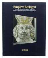 Lote 388 - EMPIRES BESIEGED, AD 200-600, LIVRO - Editora: Times-Life books. Exemplar bem estimado. Exemplar idêntico encontra-se à venda por € (79,95€ + portes). Encadernação de luxo em pele. Idioma: Inglês. Profusamente ilustrado. Consultar valor indicat