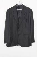 Lote 2695 - Casaco Brioni, Cinza-escuro (Charcoal Jacket), Tamanho: 52, Detalhes: Pura lã, Limpeza a seco, Made in Italy. Nota: Excelente estado, como novo. P.V.P. em loja 2.200,00 €.