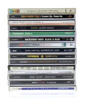 Lote 77 - CD'S MUSICAIS - Conjunto de 15 cd's de variados autores como Gipsy Kings, Backstreet Boys, Bob Marleye Shakira entre outros. Nota. Podem apresentar eventuais defeitos .conforme fotos