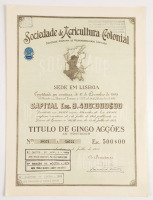 Lote 69 - SOCIEDADE DE AGRICULTURA COLONIAL, TÍTULO DE DEZ ACÇÕES - Título de cinco acções da Sociedade de Agricultura Colonial, nºs 50.571 a 50.575, no valor de 500$00, emitido em Lisboa no dia 1 de Julho de 1954, assinado por dois Directores. Dimensões: