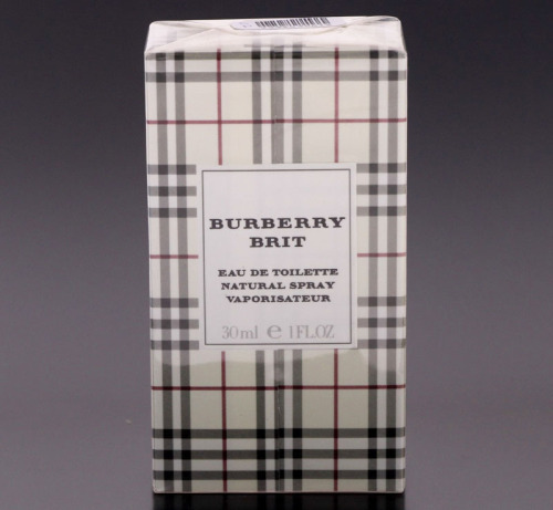 Lote 32 - BURBERRY, FRASCO DE PERFUME - Eau de Toillette "Brit", Made in France, 30 ml. Nota: sem uso, caixa selada