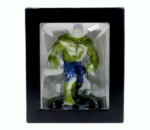 Lote 37 - MARVEL , FIGURA - O Incrível Hulk de coleção da Marvel intitulada "The Marvel Movie Collection", à escala de 1:16 em resina metálica e pintada à mão. Nota: Embalado em novo.