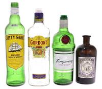 Lote 68 - GARRAFAS - Conjunto de 4 garrafas , Monkey 47 - Schwartzwald Dry Gin (semelhante a um frasco de farmácia), Cutty Sark - Scotch Whisky, Tanqueray - London Dry Gin e Gordon´s Gin. Nota: Sinais de uso.