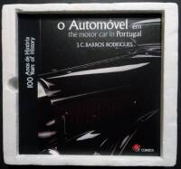 Lote 45 - Lote composto por Livro temático "O AUTOMÓVEL EM PORTUGAL" - Edição CTT 1995. Cot. Afinsa 2012 88,00€. Origem coleccionador CC.