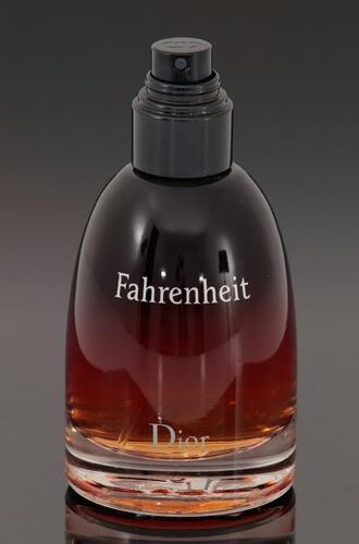 Lote 2 - DIOR, FRASCO DE PERFUME, TESTER - Eau de Toilette "Fahrenheit", Made in France, 75 ml. Nota: sem uso, sem tampa, sem caixa