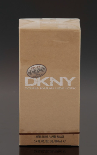 Lote 77 - DKNY, FRASCO DE PERFUME - After Shave "Be Delicious", Made in USA, 100 ml. Nota: sem uso, caixa selada