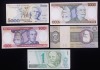 Lote 18 - BRASIL, NOTAS - Conjunto de 5 notas brasileiras novas ou pouco circuladas. 1 nota de 100 cruzeiros ( apresenta mancha) 1 nota de 1000 cruzeiros, 1 nota de 10 cruzeiros e 1 nota de 5000 cruzeiros circuladas e de 1 nota de 1 real circulada. Sem cl - 3