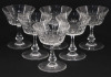 Lote 1 - BACCARAT, TAÇAS DE CHAMPAGNE - Conjunto de 6 taças de champagne com decoração lapidada. Dim: 12,5 cm. Conjunto de 6 taças similares à venda por € 1.950. Nota: marcadas na base. Consultar valor indicativo em https://www.pamono.eu/crystal-champagne - 2