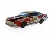 Lote 976 - Ford Mustang de Stunt duplo, manobras perigosas, anos 60, mecanismo a pilhas não testado - pode rodar só em duas rodas. Sinais de uso, pequena amolgadela no capô ( 27 cm )