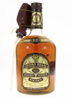 Lote 23 - WHISKY CHIVAS REGAL 12 ANOS - Garrafão de Whisky, Blended Scotch Whisky, Chivas Brothers, Escócia (3780ml - 43%vol.). Nota: garrafão com um valor média de venda de € 292. Consultar valor indicativo em https://www.whiskybase.com/whiskies/whisky/1