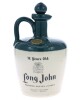 Lote 24 - WHISKY LONG JOHN 12 ANOS - Garrafa Decanter em cerâmica de Whisky, 12 Years Old, Blended Scotch Whisky, Long John Distilleries, Escócia, (750ml aprox.). Nota: garrafa idêntica à venda por € 299. Consultar valor indicativo em https://t.ly/naAT