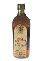 Lote 68 - WHISKY HANKEY BANNISTER - Garrafa de Whisky, Finest Old Scotch Whisky, Hankey Bannister, Escócia, (750ml). Nota: garrafa antiga