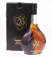 Lote 53 - AGUARDENTE BARROCÃO - Garrafa de Aguardente Vínica Velhíssima, Caves do Barrocão, Sangalhos, (700ml - 40%vol.). Nota: em caixa de cartão original