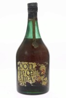 Lote 91 - AGUARDENTE PONTE DE AMARANTE - Garrafa de Aguardente Velha, Caves da Cerca, (910ml - 40%vol.). Nota: rótulo danificado