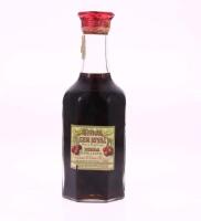 Lote 194 - GINJA SEM RIVAL - Garrafa de Ginja, Bebida Peitoral e Digestiva, J. Manuel L. Lima, Lisboa, (750ml aprox. - 25%vol.)