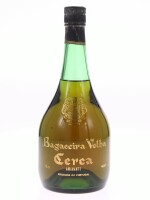 Lote 271 - BAGACEIRA VELHA CERCA - Garrafa Bagaceira Velha, Caves da Cerca, Amarante, (730ml – 40,5%vol). Nota: garrafa idêntica foi vendida por € 40 na Oportunity Leilões. Consultar valor indicativo em http://oportunityleiloes.auctionserver.net/view-auct