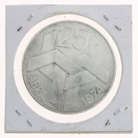 Lote 23 - PORTUGAL, MOEDA DE 250 ESCUDOS EM PRATA 680 (n/d) 1977 - República Portuguesa, 25 de Abril 1974. Peso indicativo: 25 g. Dim: 37 mm (diâmetro). Nota: sem classificação atribuída, cabe ao licitante atribuir a classificação e a valorização que ente