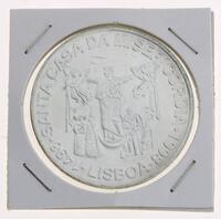 Lote 166 - PORTUGAL, MOEDA DE 1000 ESCUDOS EM PRATA 500, ANO 1998 - Moeda da República Portuguesa de 1998, Comemorativa dos 500 Anos da Santa Casa da Misericórdia de Lisboa. Peso indicativo: 27 g. Dim: 40 mm (diâmetro). Nota: sem classificação atribuída p