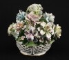 Lote 3 - CAPODIMONTE, ARRANJO FLORAL/CENTRO DE MESA - Cesta com flores em porcelana, decoração policromada em relevo, marcada na base. Dim: 30x30 cm(aprox). Nota: sinais de uso, pequenas falhas - 4