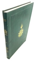 Lote 17 - L'ILE D'ARGUIN (MAURITANIE). ESSAI HISTORIQUE - Théodore Monod, Lisboa, IICT, 1983. Obra de referência internacional. Ricamente documentada. Conserva os mapas desdobráveis. Encadernação editorial com gravações e títulos a ouro na lombada e pasta