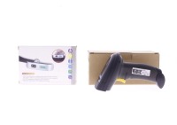 Lote 41 - NETUM SCANNER E BALANÇA DE VIAGEM - Scanner de código de barras sem fio, marca Netum modelo NT-1228BL, com carregador usb, cartão para calibração e manual de instruções. Balança de viagem marca Unit, pesagem max.50 kg. Dim: 17 cm (scanner). Nota