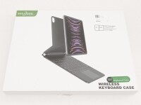 Lote 9 - GOOJODOQ, WIRELESS KEYBOARD CASE - Teclado com capa preta para tablet, modelo A1895 Pro, porta type C. Dim: 23x28 cm. Nota: sem uso