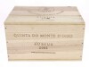 Lote 4 - QUINTA DO MONTE D'OIRO 2002 - 6 garrafas de Vinho Tinto, Vinho Regional Estremadura, Aurius 2002, Quinta do Monte D'Oiro, José Bento dos Santos, (750ml - 14,5%vol.). Nota: conjunto com um valor de venda de € 237. Em caixa de madeira original fech